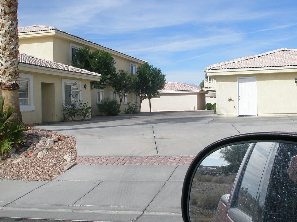 2nd image of 852 Campbell Rd