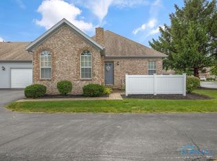 2222 Fox Run Cir, Findlay, OH 45840