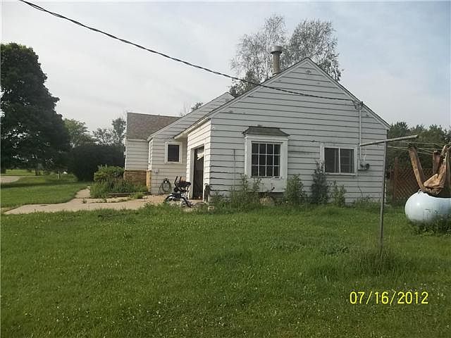 2nd image of 2960 13th Ln