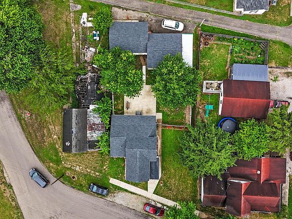 5th image of 12 Ford St