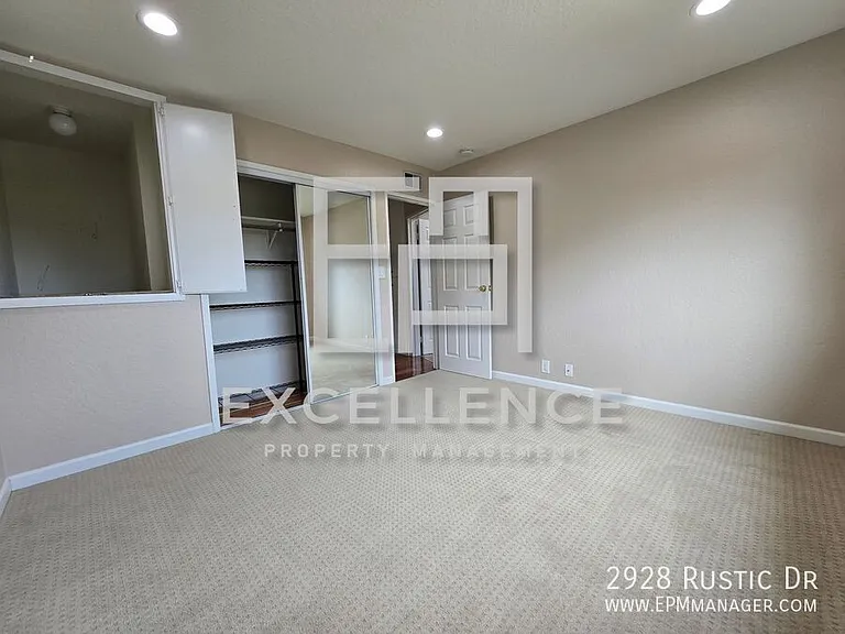 2928 Rustic Dr — Photo 11