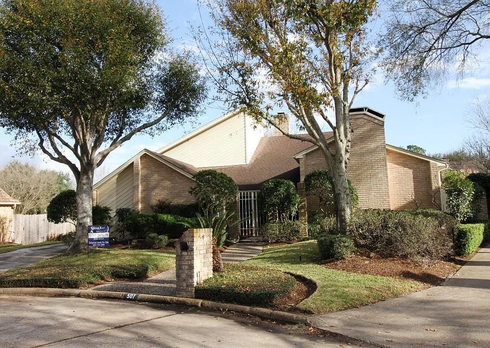 1st image of 507 Windsor Glen Dr