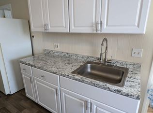 822 Main St APT 7, West Springfield, MA 01089