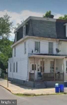 2nd image of 18 N Sussex St