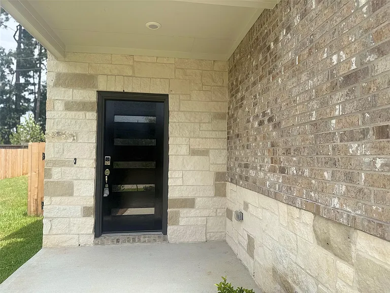 7942 Alset Dr — Photo 2