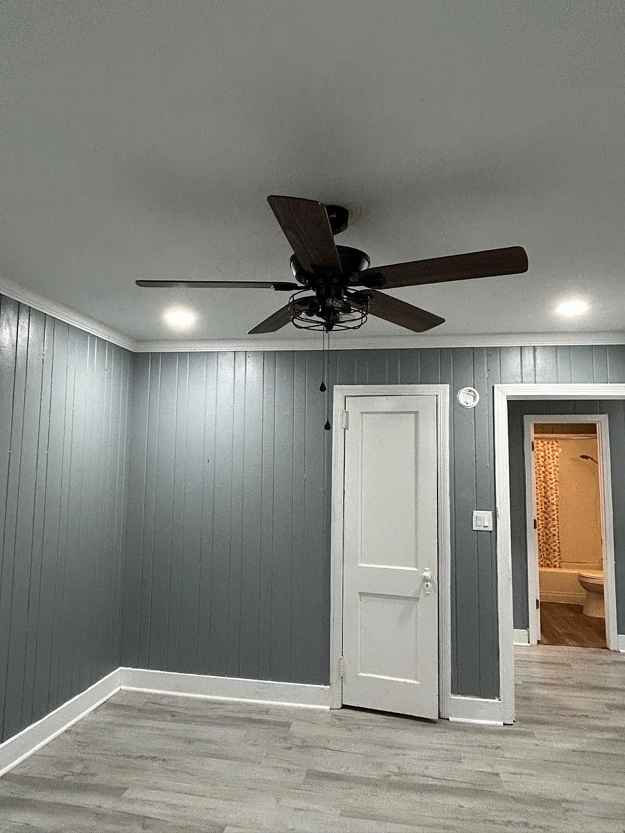 Building Photo - 309 Maple St #1