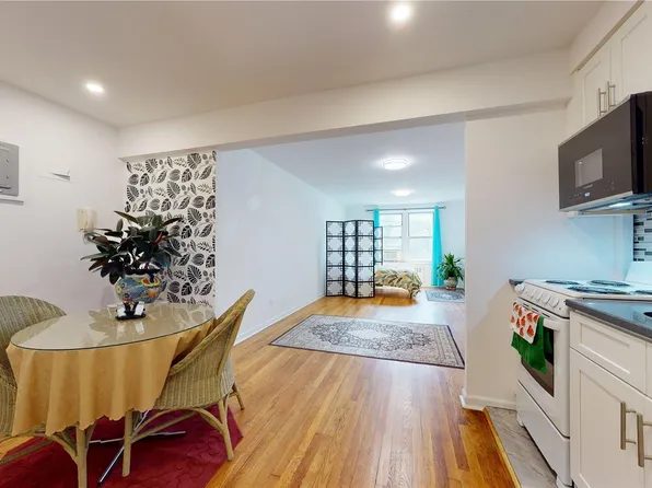 41-50 78th Street #220, Elmhurst, NY 11373