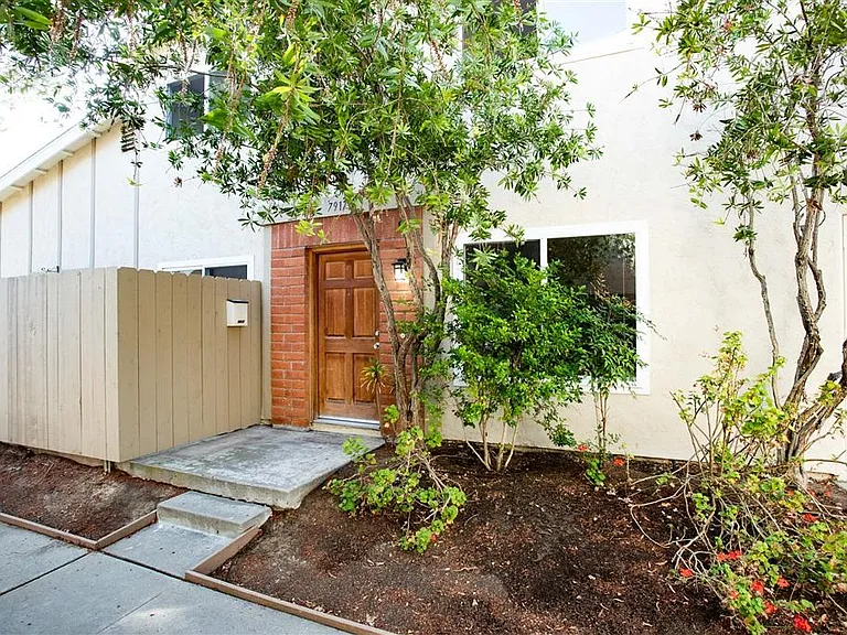 7917 Camino Glorita — Photo 1