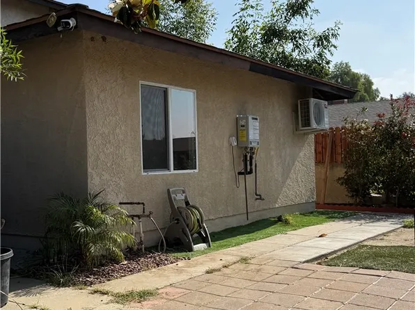2445 E Phyllis St, Simi Valley, CA 93065