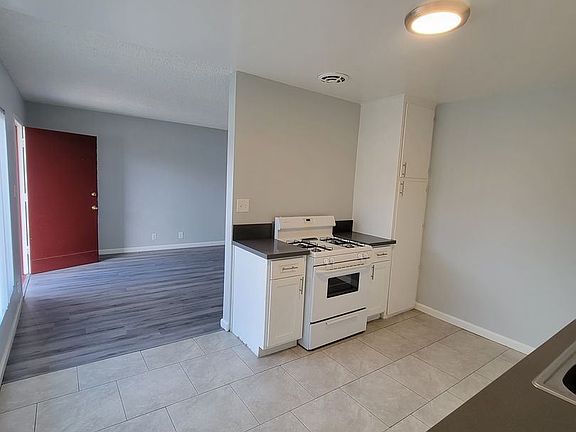 3rd image of 5832 Orange Ave APT 6