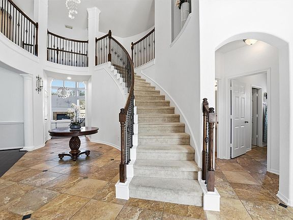 4th image of 6102 Lakenshire Falls Ln