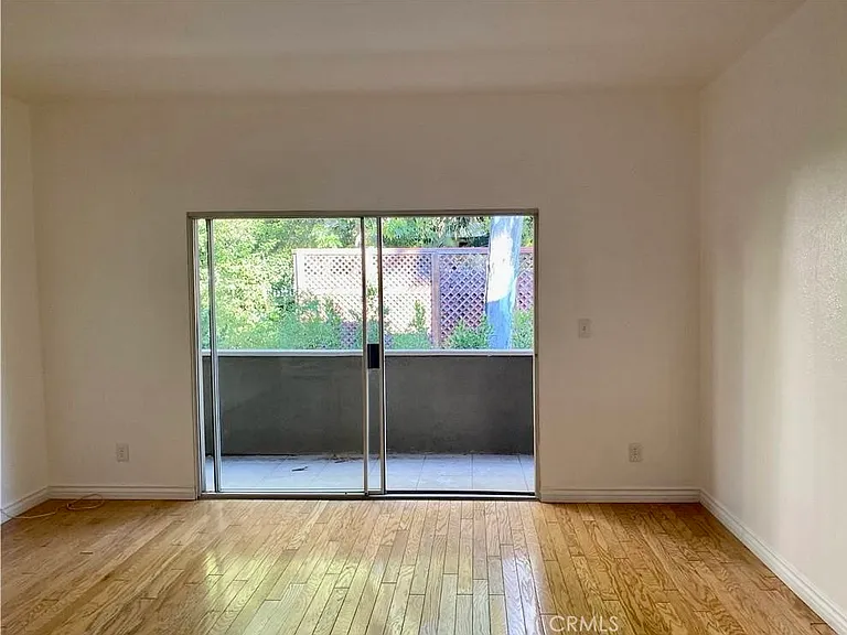 3284 Barham Blvd #304 — Photo 35
