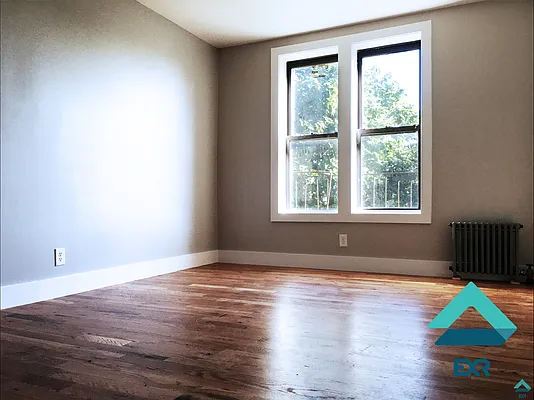 Rented by EXR | media 17