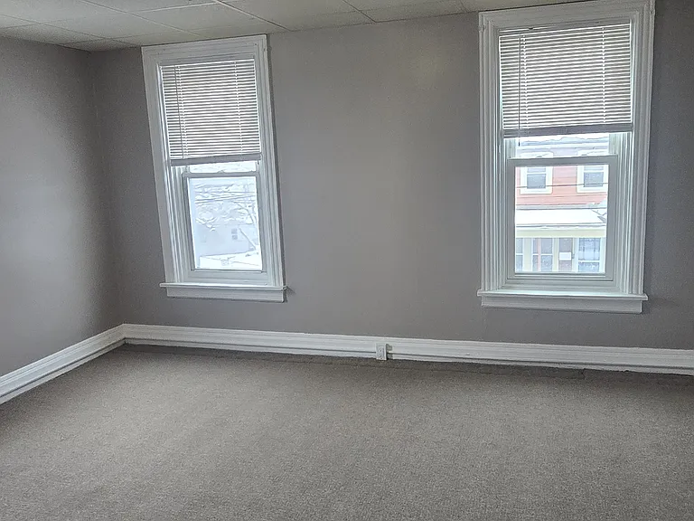 22 Chestnut St #1 — Photo 12