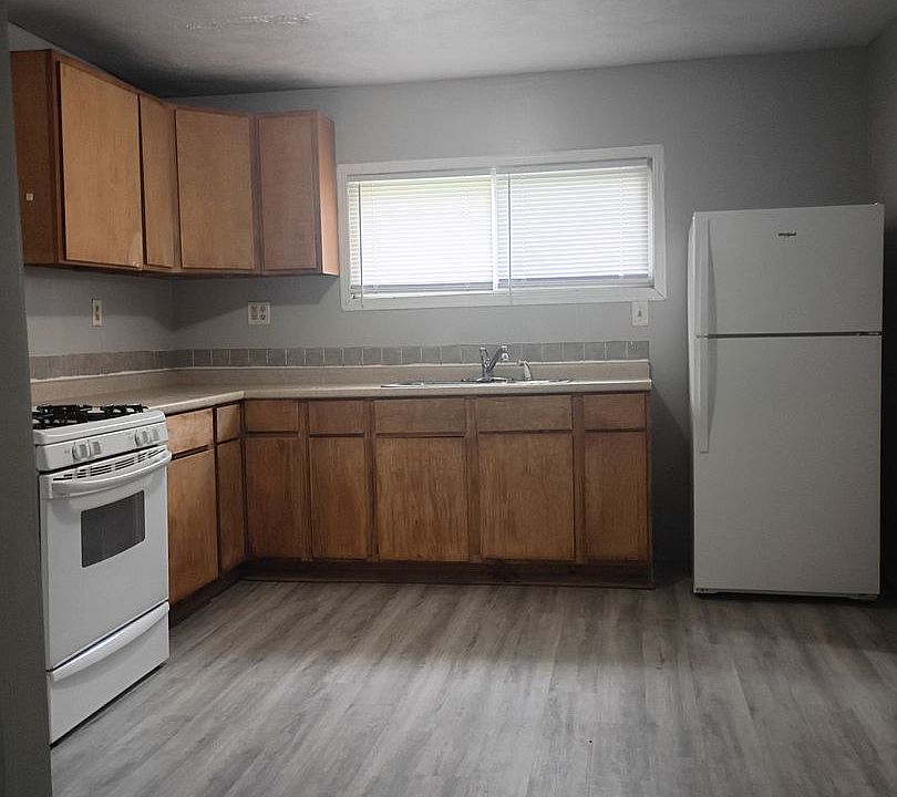 1st image of 1213 W 17th St