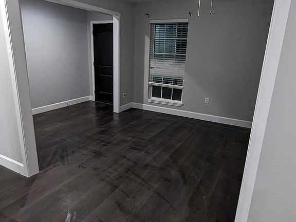 5th image of 15865 Shatterway Ln #B