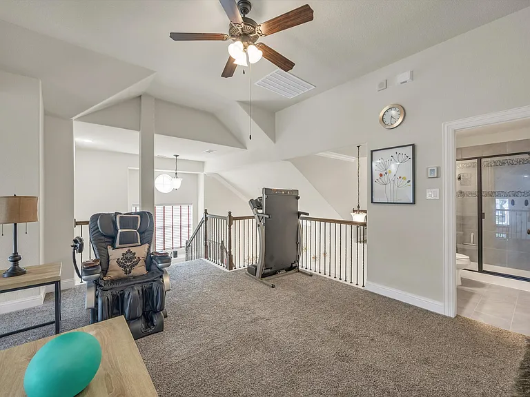 5520 Palisades Dr — Photo 42