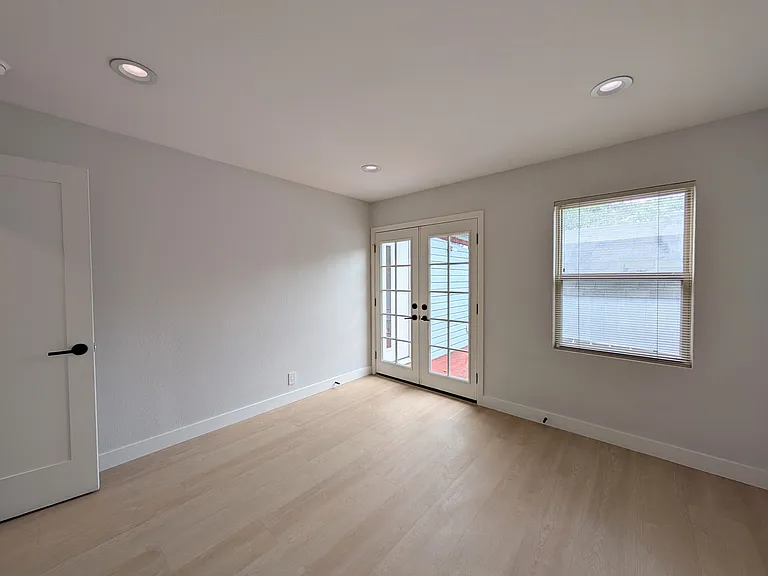 415 E Arbor Ave — Photo 4
