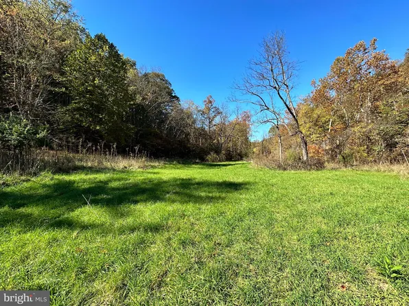 Route 3 Higginsville, Slanesville, WV 25444