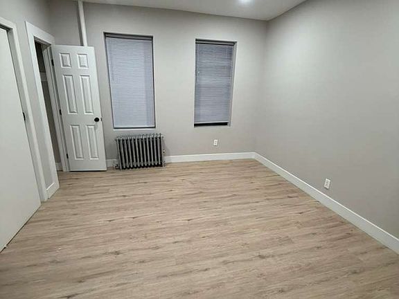4th image of 123 Roosevelt Ave #1R