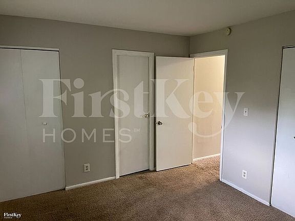 5th image of 3639 Ireland Dr