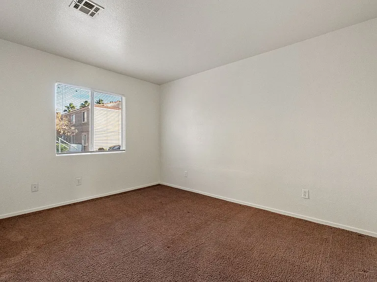 2200 Benmore St #101 — Photo 16
