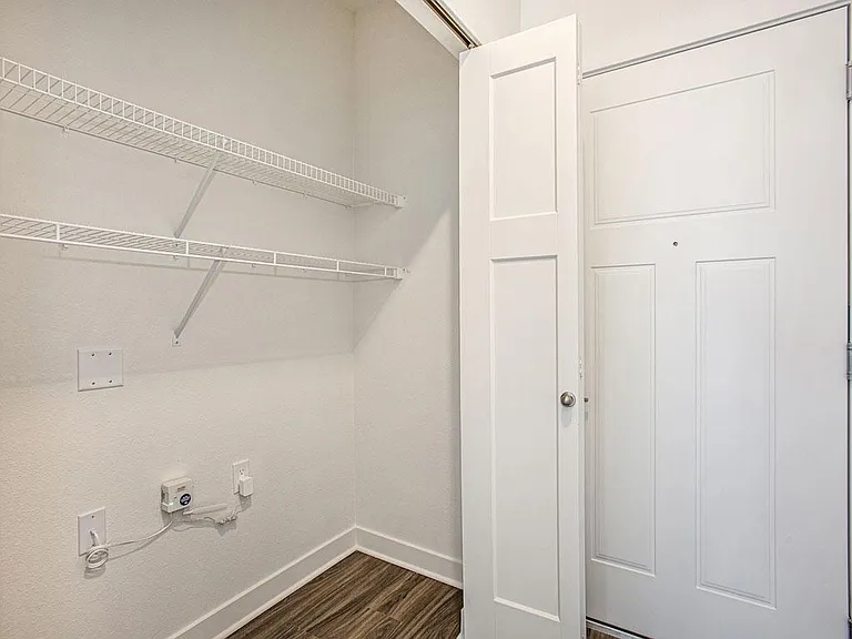 Meadowbrooke Apartment Homes — Photo 33