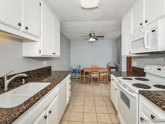 3rd image of 1013 S Sunshine Ave APT F