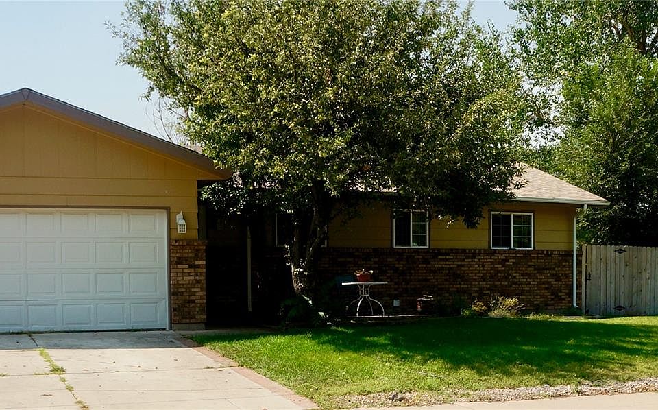 1st image of 11 Cottonwood Ct