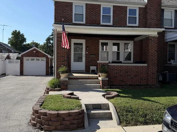 309 W Walnut St, Hanover, PA 17331