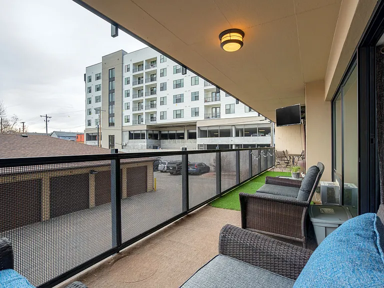 417 E Kiowa St #203 — Photo 18