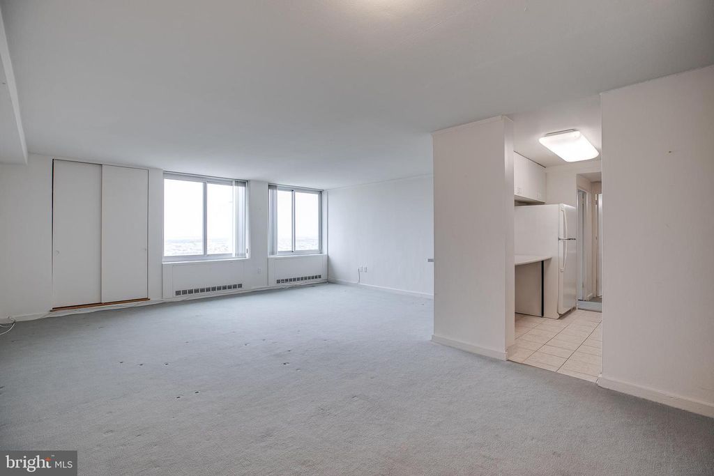 604 S Washington Sq APT 3105, Philadelphia, PA - View 2