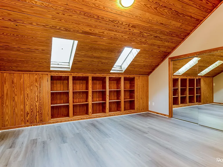 1 Spring Oak Dr — Photo 14