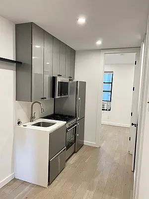 Rented by Camelot Realty Group | media 4