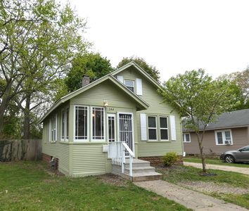 244 Parker Ave, Benton Harbor, MI, 49022