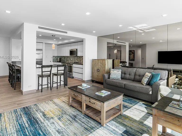 5055 Collins Ave #10H — Photo 28