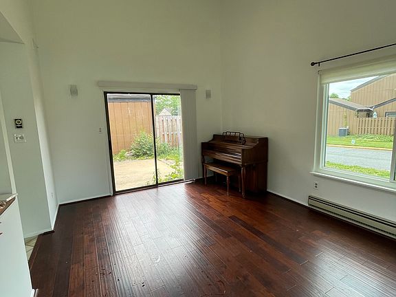 2nd image of 3111 Covington St
