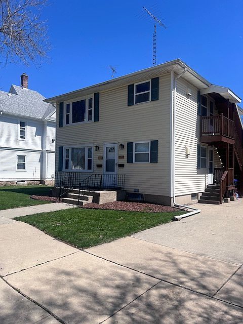 Private side entry for each unit or a shared front entrance