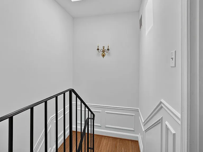 1835 Corcoran St NW #C — Photo 5