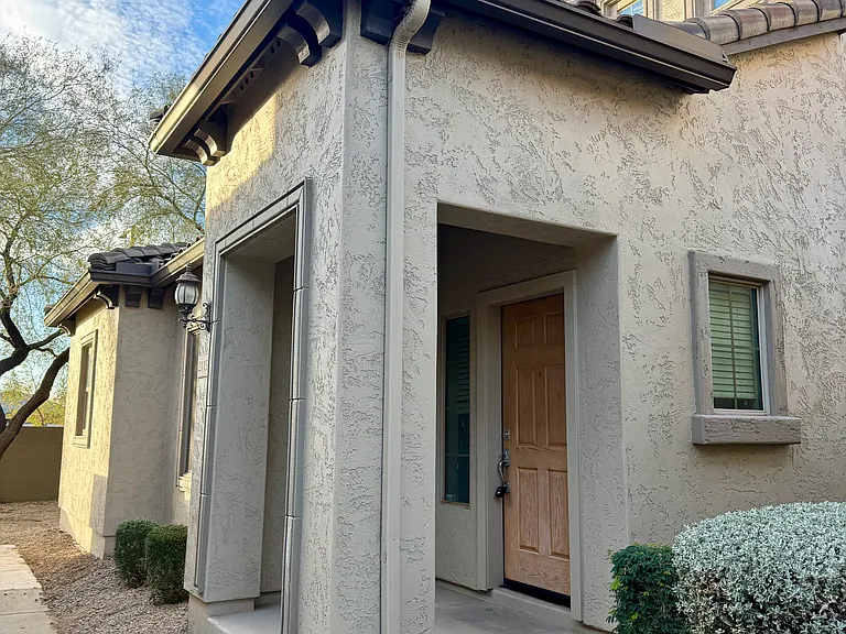 21154 N 36th Pl — Photo 2