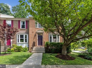 2601 Chivalry Ct, Silver Spring, MD 20902