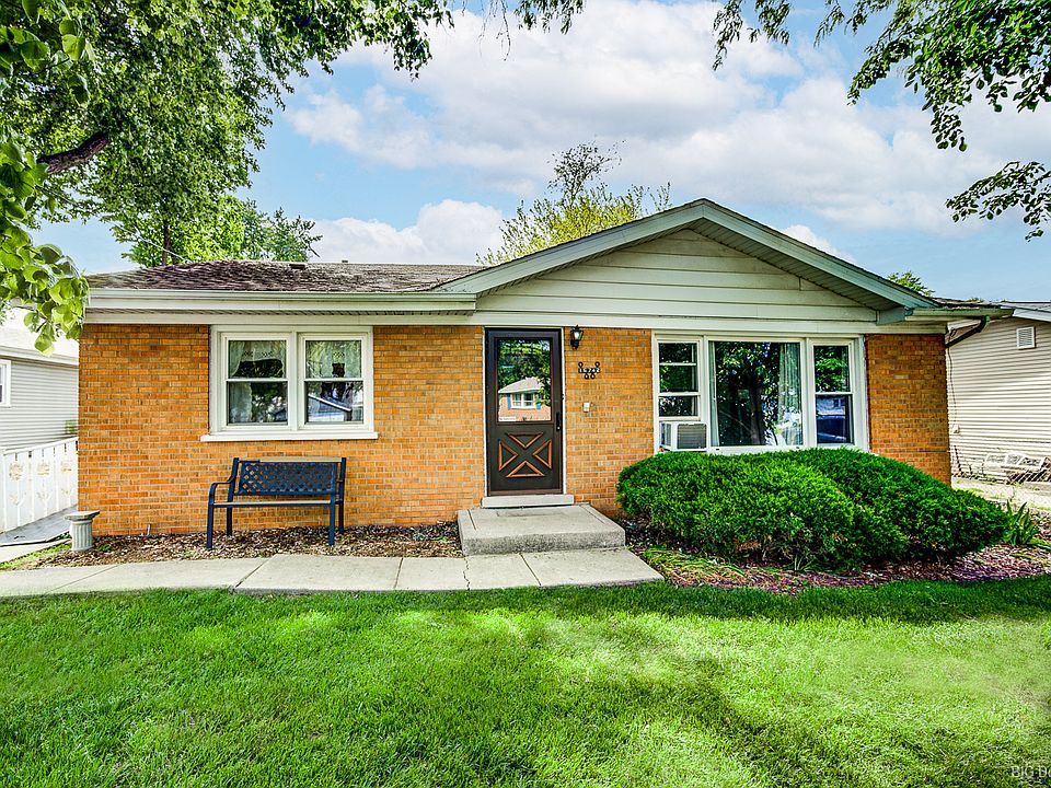 1st image of 15742 Le Claire Ave