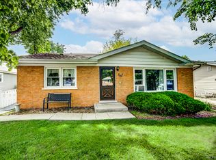 15742 Leclaire Ave, Oak Forest, IL 60452