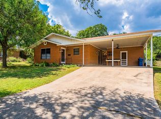 1314 Stadium Dr, Kerrville, TX 78028