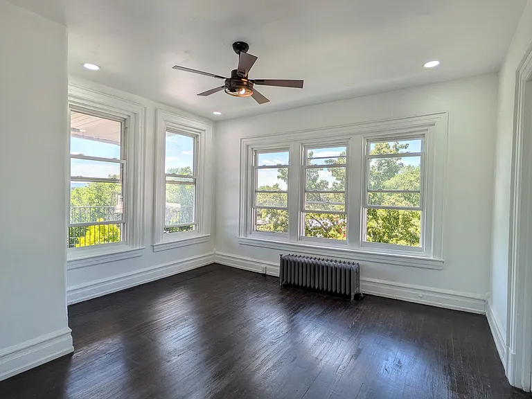 1036 W Walnut St #3-R — Photo 7