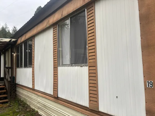 CX-0000 - Susan Creek RV & Mobile Village, 32050 N Umpqua Hwy #19, Idleyld Park, OR 97447