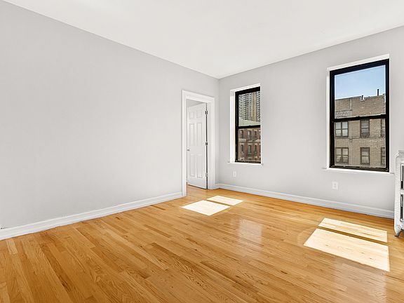 5th image of 82 Wadsworth Ave APT 54