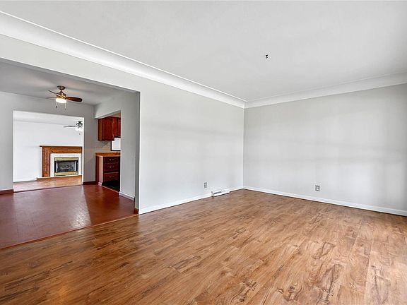 3rd image of 2829 Dogwood Dr