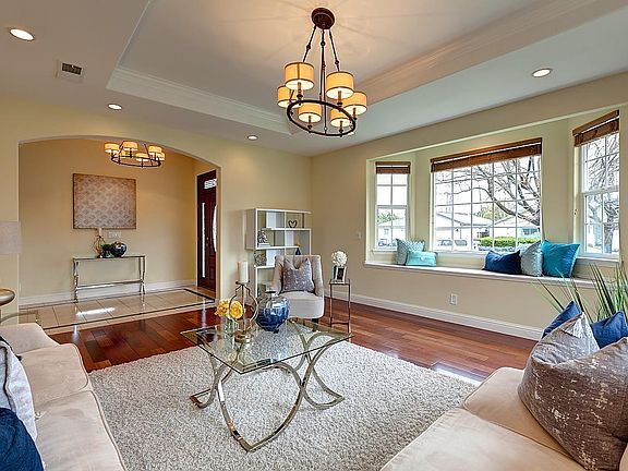 5th image of 10769 W Estates Dr