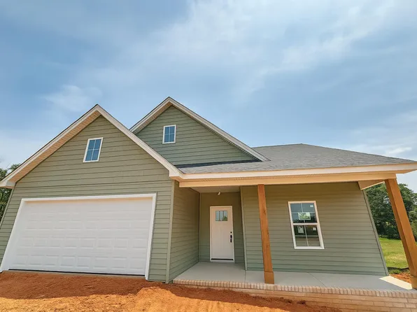 1129 Live Oak Dr, Forest, VA 24551